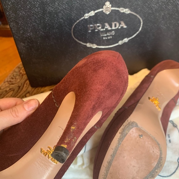 Prada  shoes - Picture 3 of 12
